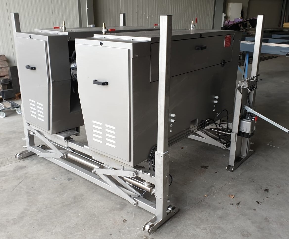Équipements rénovés par SO'ADJE, incluant plumeuses PHI 1450 2D et autres machines d’abattage, remises à neuf et conformes aux normes d’hygiène et de sécurité.